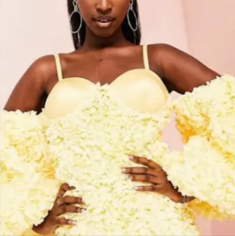 Dress - Picture 3 of 4